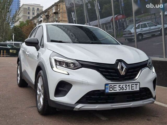 Білий Рено Каптур, об'ємом двигуна 1.3 л та пробігом 68 тис. км за 17900 $, фото 1 на Automoto.ua