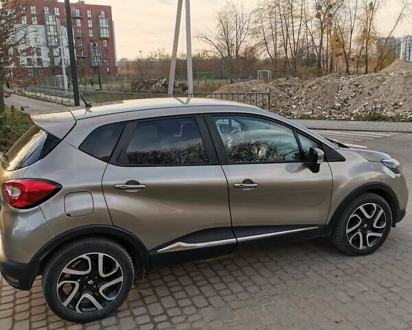 Бежевий Рено Каптур, об'ємом двигуна 1.46 л та пробігом 247 тис. км за 9100 $, фото 1 на Automoto.ua