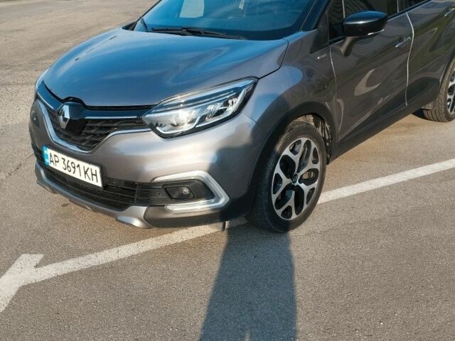 Сірий Рено Каптур, об'ємом двигуна 1.5 л та пробігом 72 тис. км за 14200 $, фото 1 на Automoto.ua