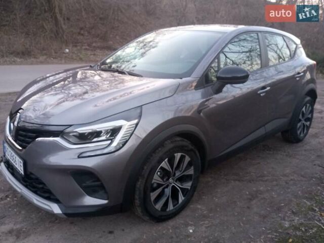 Серый Рено Каптур, объемом двигателя 1.33 л и пробегом 1 тыс. км за 13780 $, фото 1 на Automoto.ua