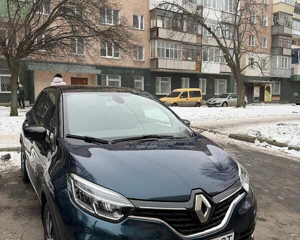 Синий Рено Каптур, объемом двигателя 1.46 л и пробегом 54 тыс. км за 17500 $, фото 1 на Automoto.ua