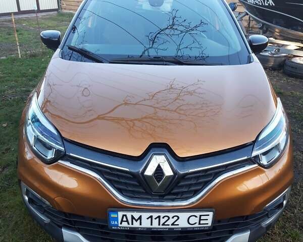 Оранжевый Рено Каптур, объемом двигателя 1.2 л и пробегом 63 тыс. км за 14000 $, фото 1 на Automoto.ua