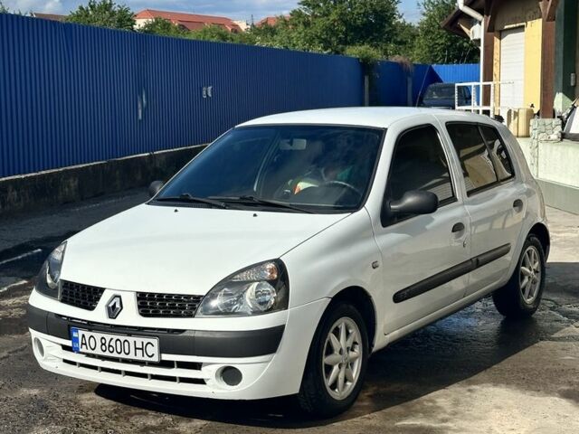 Білий Рено Кліо, об'ємом двигуна 1.1 л та пробігом 251 тис. км за 3300 $, фото 1 на Automoto.ua
