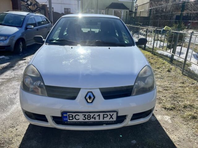 Білий Рено Кліо, об'ємом двигуна 1.1 л та пробігом 213 тис. км за 2400 $, фото 1 на Automoto.ua