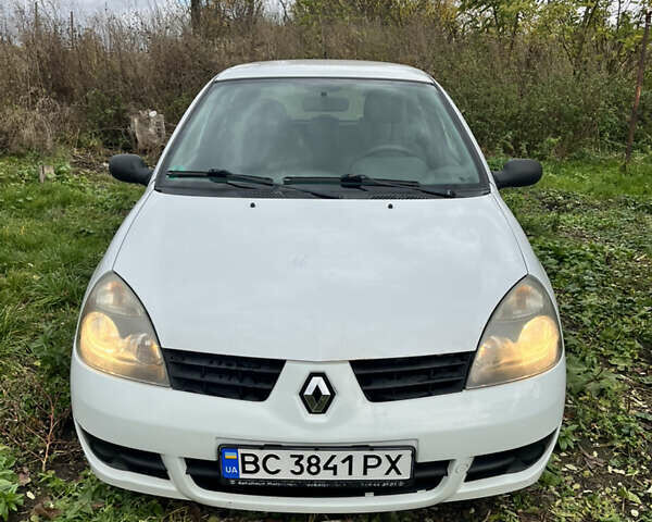 Рено Клио 2007 в Тернополе на Automoto.ua Белый Рено Клио, объемом двигателя 1.15 л и пробегом 213 тыс. км за 2600 $, фото 1 на Automoto.ua