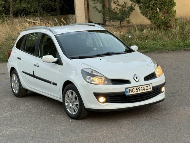 Білий Рено Кліо, об'ємом двигуна 1.1 л та пробігом 185 тис. км за 4236 $, фото 1 на Automoto.ua