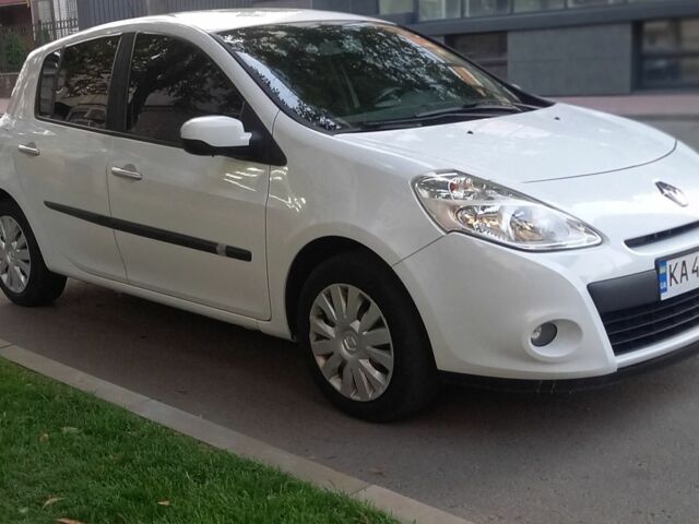 Білий Рено Кліо, об'ємом двигуна 5 л та пробігом 310 тис. км за 4683 $, фото 1 на Automoto.ua