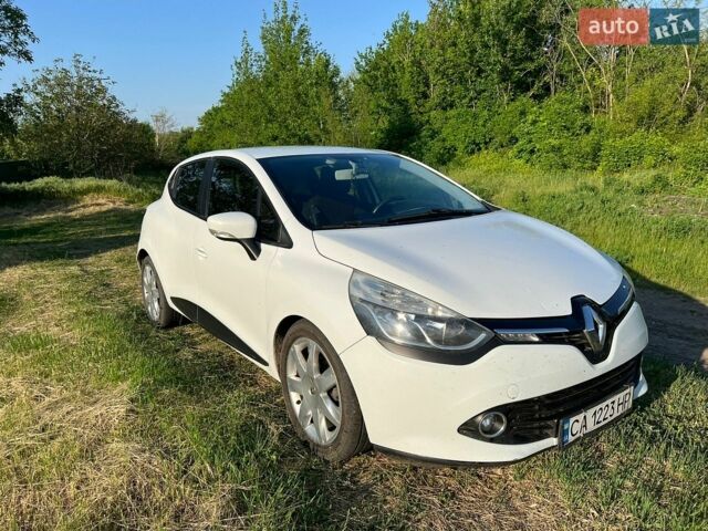 Білий Рено Кліо, об'ємом двигуна 1.46 л та пробігом 380 тис. км за 5600 $, фото 1 на Automoto.ua