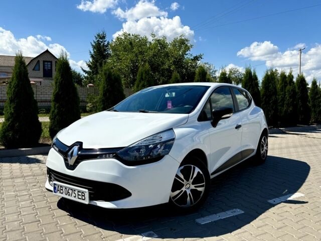 Білий Рено Кліо, об'ємом двигуна 1.5 л та пробігом 221 тис. км за 6709 $, фото 1 на Automoto.ua