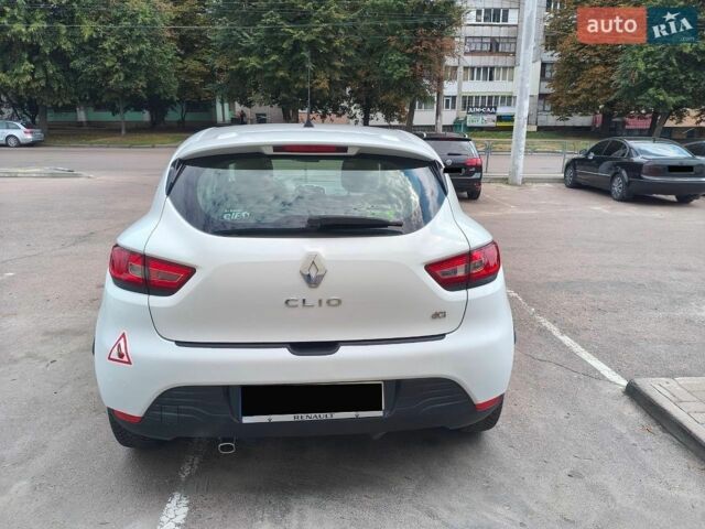 Білий Рено Кліо, об'ємом двигуна 1.5 л та пробігом 181 тис. км за 6600 $, фото 1 на Automoto.ua