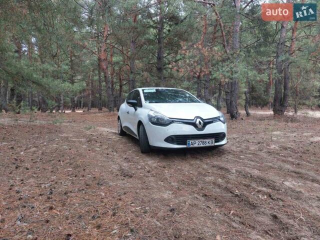 Белый Рено Клио, объемом двигателя 1.46 л и пробегом 248 тыс. км за 7500 $, фото 1 на Automoto.ua