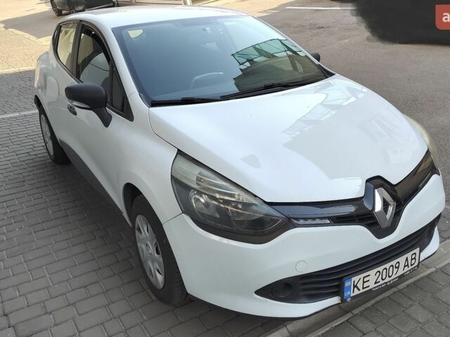 Білий Рено Кліо, об'ємом двигуна 1.46 л та пробігом 155 тис. км за 6500 $, фото 1 на Automoto.ua