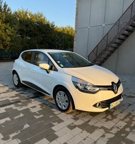 Белый Рено Клио, объемом двигателя 1.5 л и пробегом 230 тыс. км за 7800 $, фото 1 на Automoto.ua