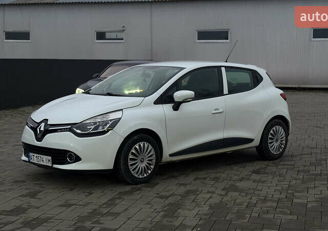 Білий Рено Кліо, об'ємом двигуна 1.46 л та пробігом 127 тис. км за 6500 $, фото 1 на Automoto.ua