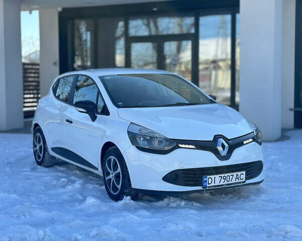 Белый Рено Клио, объемом двигателя 1.46 л и пробегом 186 тыс. км за 7950 $, фото 1 на Automoto.ua