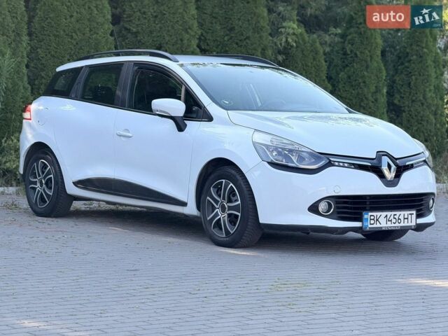 Белый Рено Клио, объемом двигателя 1.5 л и пробегом 220 тыс. км за 7300 $, фото 1 на Automoto.ua