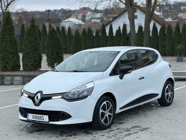 Білий Рено Кліо, об'ємом двигуна 1.5 л та пробігом 185 тис. км за 7500 $, фото 1 на Automoto.ua