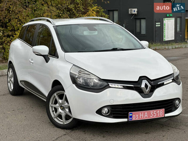 Білий Рено Кліо, об'ємом двигуна 1.5 л та пробігом 190 тис. км за 10000 $, фото 1 на Automoto.ua