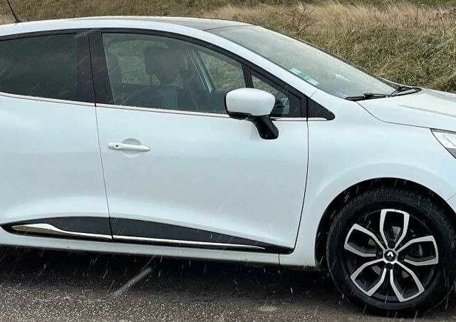 Белый Рено Клио, объемом двигателя 1.46 л и пробегом 70 тыс. км за 11591 $, фото 1 на Automoto.ua