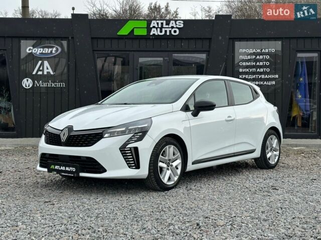 Білий Рено Кліо, об'ємом двигуна 1.6 л та пробігом 15 тис. км за 18300 $, фото 1 на Automoto.ua
