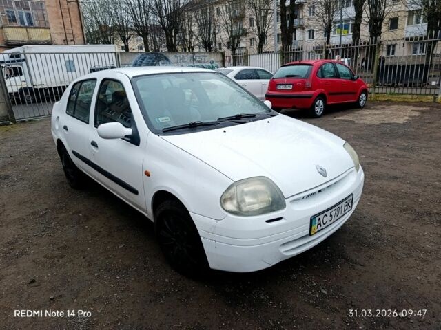Белый Рено Клио, объемом двигателя 1.4 л и пробегом 300 тыс. км за 1250 $, фото 1 на Automoto.ua