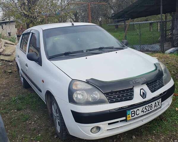 Белый Рено Клио, объемом двигателя 1.39 л и пробегом 242 тыс. км за 3500 $, фото 1 на Automoto.ua