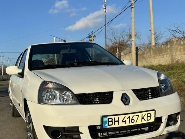 Белый Рено Клио, объемом двигателя 0 л и пробегом 221 тыс. км за 2900 $, фото 1 на Automoto.ua