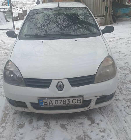 Белый Рено Клио, объемом двигателя 1.4 л и пробегом 350 тыс. км за 3300 $, фото 1 на Automoto.ua