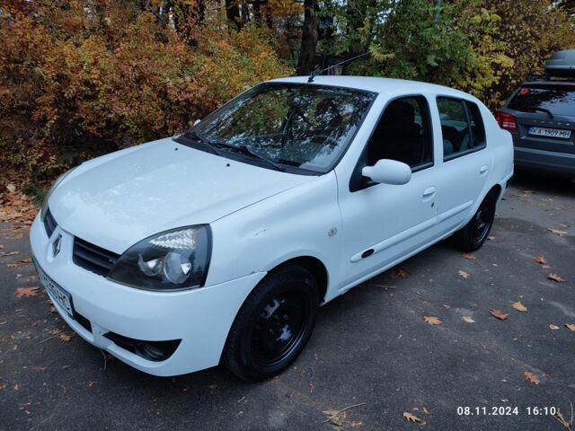 Белый Рено Клио, объемом двигателя 1.4 л и пробегом 176 тыс. км за 2800 $, фото 1 на Automoto.ua