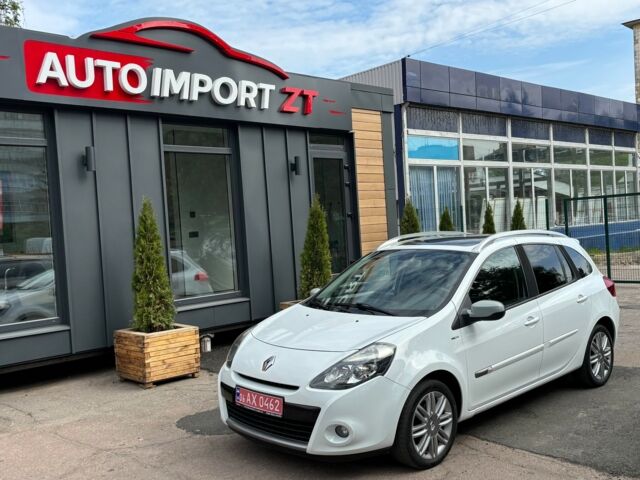 Белый Рено Клио, объемом двигателя 1.2 л и пробегом 253 тыс. км за 5650 $, фото 1 на Automoto.ua