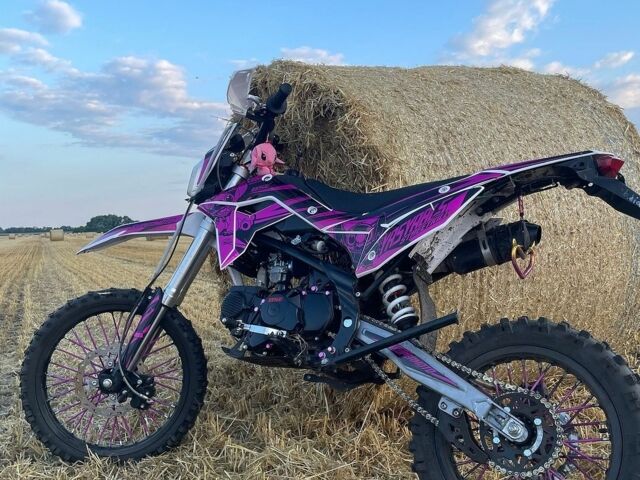 Білий Рено Кліо, об'ємом двигуна 0 л та пробігом 320 тис. км за 3869 $, фото 1 на Automoto.ua