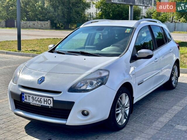 Білий Рено Кліо, об'ємом двигуна 1.46 л та пробігом 216 тис. км за 5900 $, фото 1 на Automoto.ua