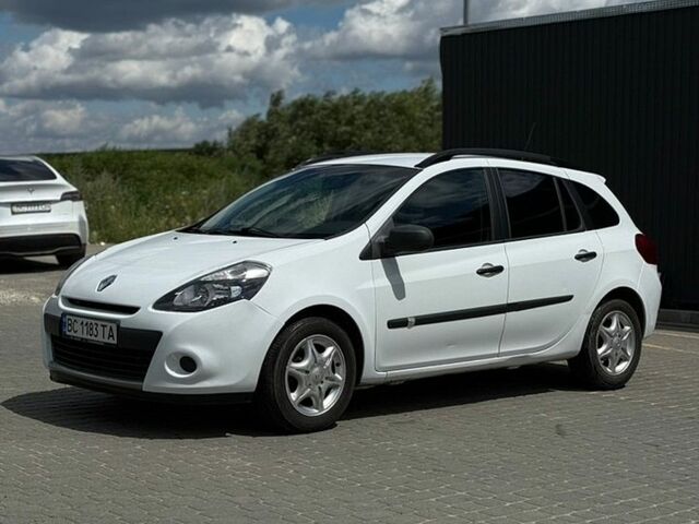 Білий Рено Кліо, об'ємом двигуна 1.5 л та пробігом 218 тис. км за 4699 $, фото 1 на Automoto.ua