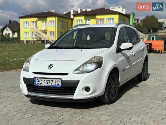 Білий Рено Кліо, об'ємом двигуна 1.46 л та пробігом 277 тис. км за 4900 $, фото 1 на Automoto.ua