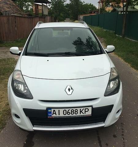 Білий Рено Кліо, об'ємом двигуна 1.5 л та пробігом 240 тис. км за 5000 $, фото 1 на Automoto.ua