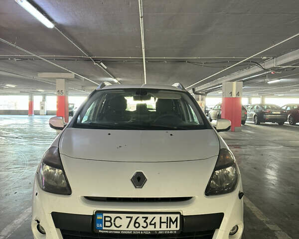 Білий Рено Кліо, об'ємом двигуна 1.5 л та пробігом 304 тис. км за 4299 $, фото 1 на Automoto.ua