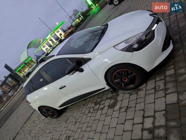 Белый Рено Клио, объемом двигателя 1.5 л и пробегом 210 тыс. км за 5800 $, фото 1 на Automoto.ua