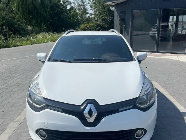 Білий Рено Кліо, об'ємом двигуна 1.5 л та пробігом 305 тис. км за 5500 $, фото 1 на Automoto.ua