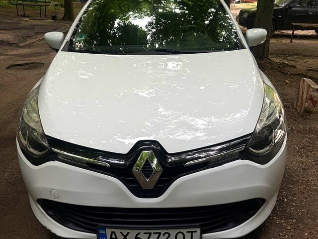 Білий Рено Кліо, об'ємом двигуна 1.5 л та пробігом 187 тис. км за 7500 $, фото 1 на Automoto.ua