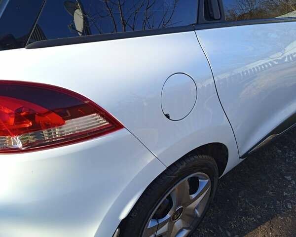 Білий Рено Кліо, об'ємом двигуна 0 л та пробігом 230 тис. км за 6800 $, фото 1 на Automoto.ua