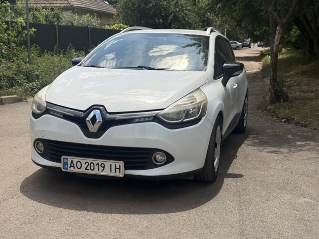 Белый Рено Клио, объемом двигателя 1.5 л и пробегом 295 тыс. км за 6350 $, фото 1 на Automoto.ua