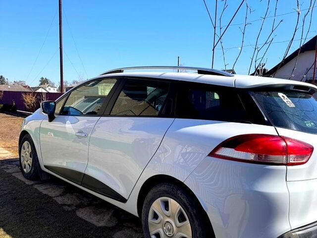Білий Рено Кліо, об'ємом двигуна 1.5 л та пробігом 179 тис. км за 7200 $, фото 1 на Automoto.ua