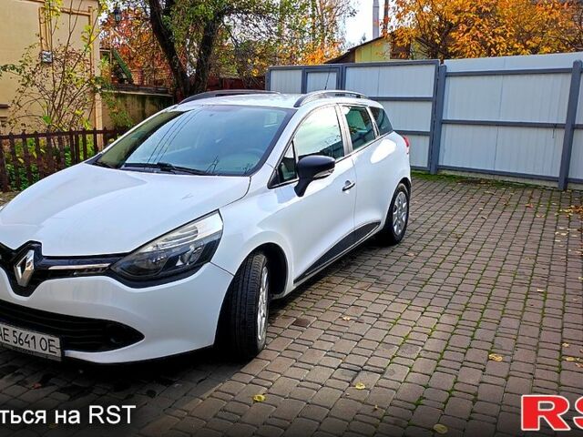 Белый Рено Клио, объемом двигателя 1.5 л и пробегом 259 тыс. км за 7100 $, фото 1 на Automoto.ua