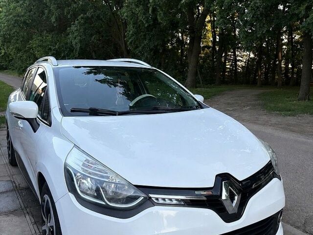 Белый Рено Клио, объемом двигателя 1.5 л и пробегом 216 тыс. км за 8000 $, фото 1 на Automoto.ua