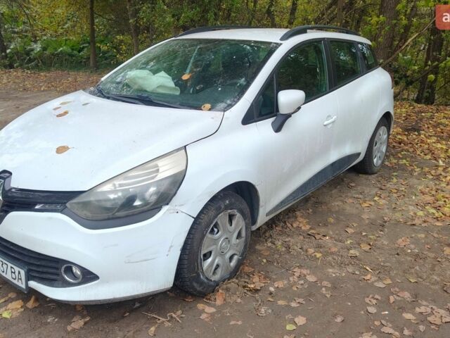 Белый Рено Клио, объемом двигателя 1.5 л и пробегом 220 тыс. км за 3300 $, фото 1 на Automoto.ua