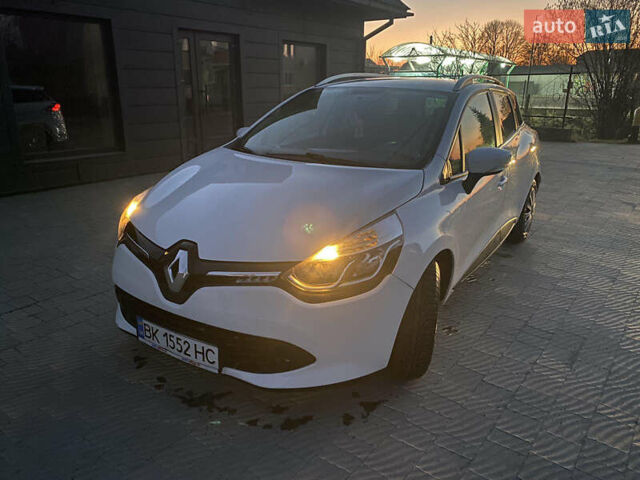 Белый Рено Клио, объемом двигателя 1.5 л и пробегом 227 тыс. км за 8300 $, фото 1 на Automoto.ua