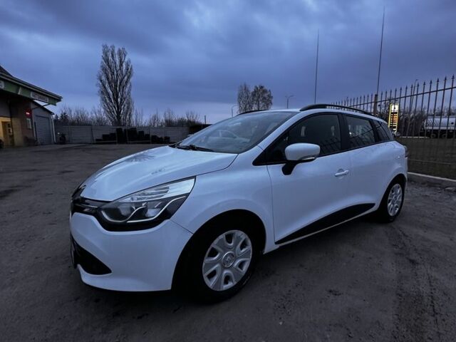Белый Рено Клио, объемом двигателя 1.5 л и пробегом 265 тыс. км за 7700 $, фото 1 на Automoto.ua