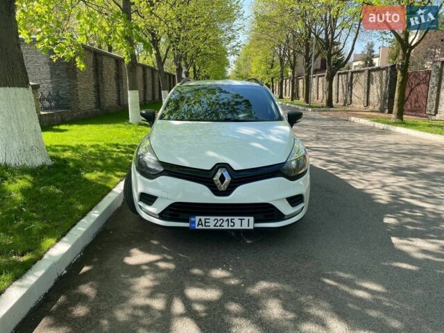 Білий Рено Кліо, об'ємом двигуна 1.5 л та пробігом 198 тис. км за 8799 $, фото 1 на Automoto.ua