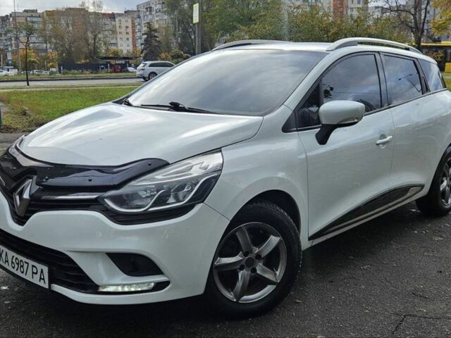 Білий Рено Кліо, об'ємом двигуна 1.5 л та пробігом 184 тис. км за 8800 $, фото 1 на Automoto.ua
