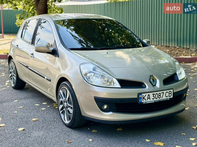 Бежевий Рено Кліо, об'ємом двигуна 1.6 л та пробігом 191 тис. км за 6000 $, фото 1 на Automoto.ua